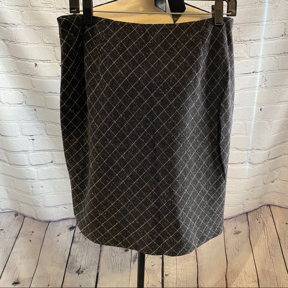 Ann Taylor || Slate grey/white lined pencil skirt